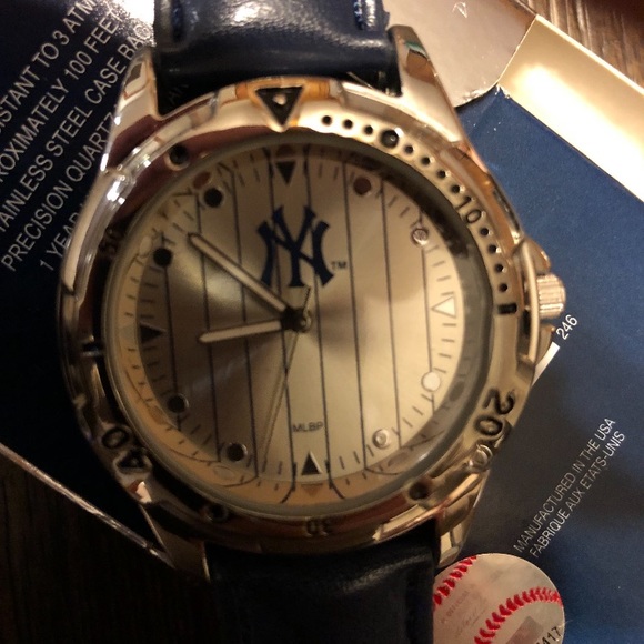 Yankees Watch - Picture 7 of 8